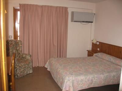Hotel Anaya Puente La Reina de Jaca Екстериор снимка