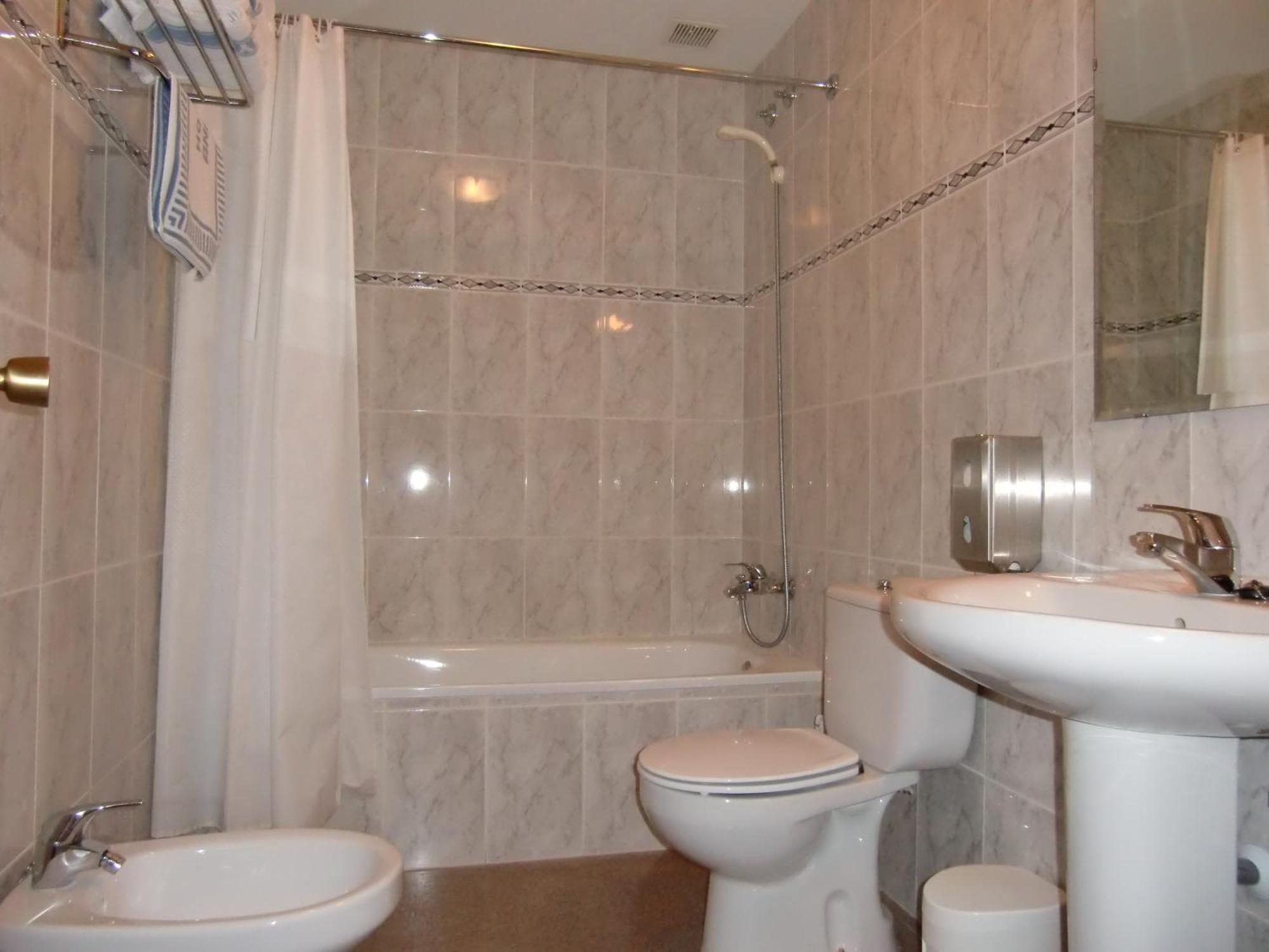Hotel Anaya Puente La Reina de Jaca Екстериор снимка
