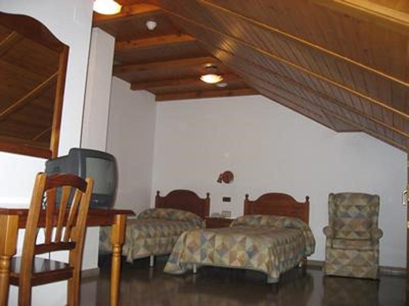 Hotel Anaya Puente La Reina de Jaca Екстериор снимка