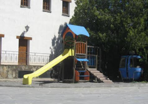 Hotel Anaya Puente La Reina de Jaca Екстериор снимка