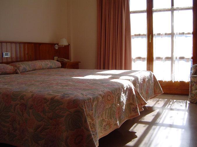 Hotel Anaya Puente La Reina de Jaca Стая снимка